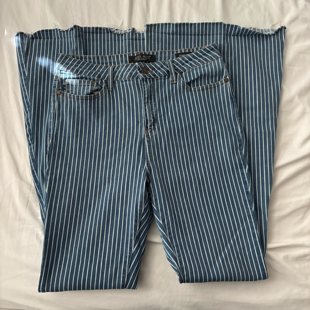 Judy Blue Super Flare 11